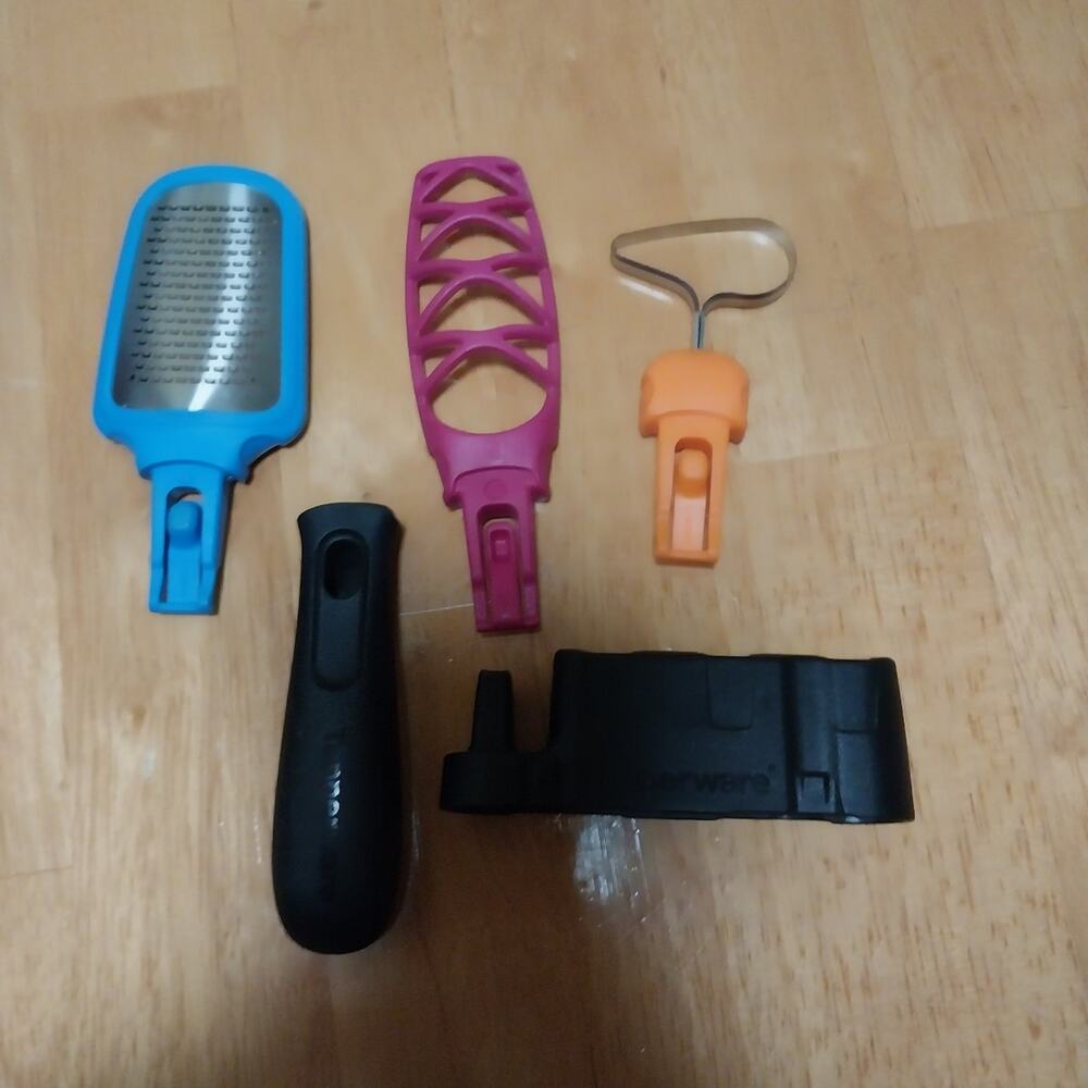 Tupperware Click Series Tools - Picture 4 of 5